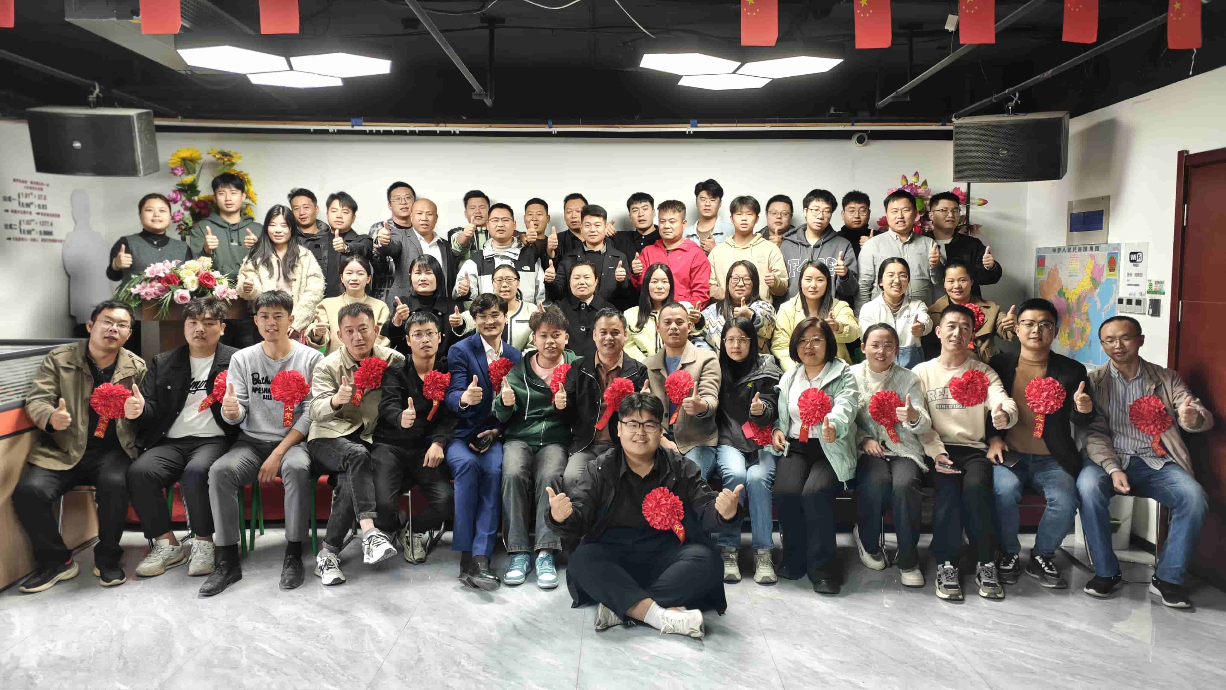 家人大合影-发奖了！！！